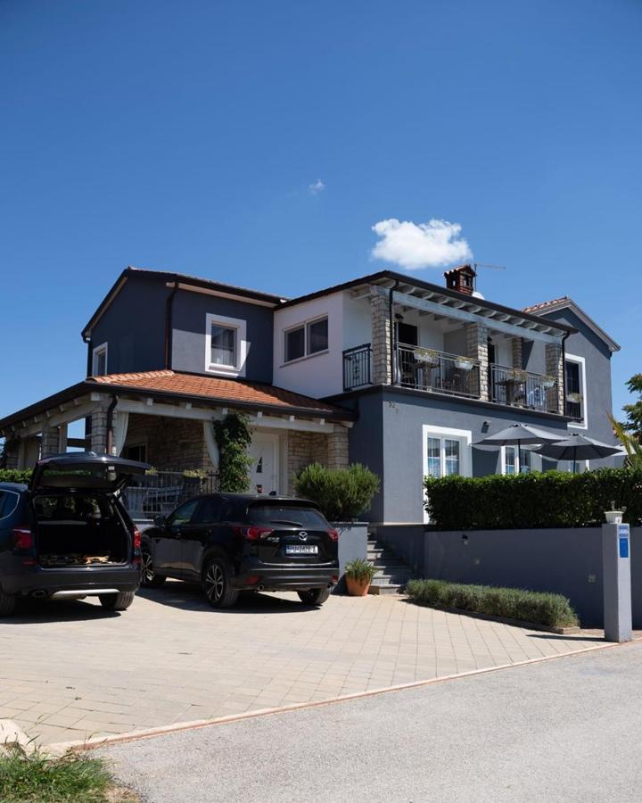 בוג'ה Lavanda House With Apartments מראה חיצוני תמונה