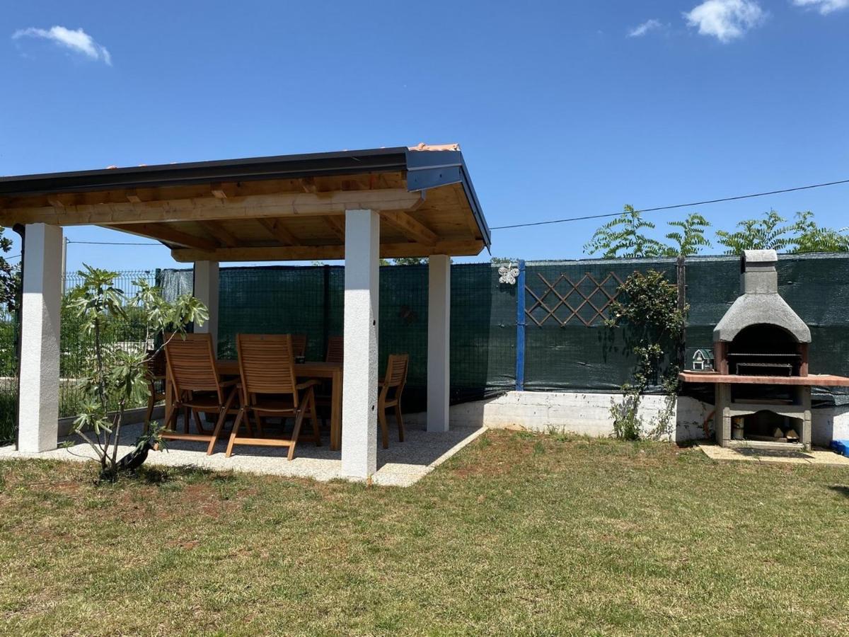 בוג'ה Lavanda House With Apartments מראה חיצוני תמונה