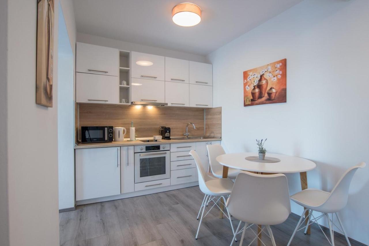 בוג'ה Lavanda House With Apartments מראה חיצוני תמונה
