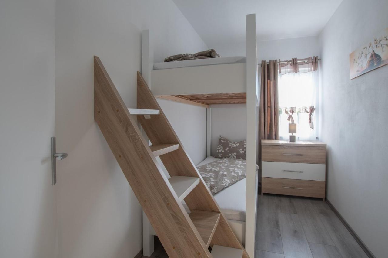 בוג'ה Lavanda House With Apartments מראה חיצוני תמונה