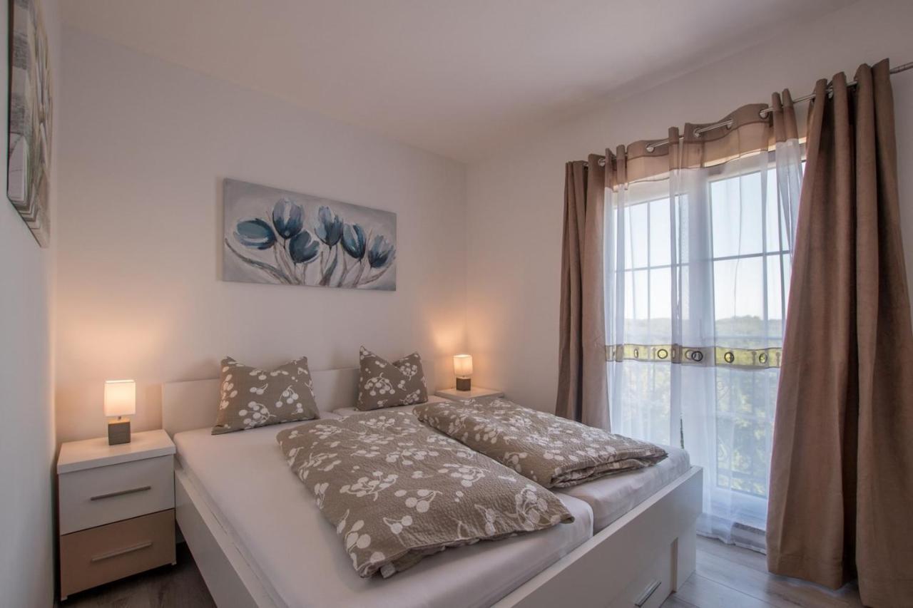 בוג'ה Lavanda House With Apartments מראה חיצוני תמונה